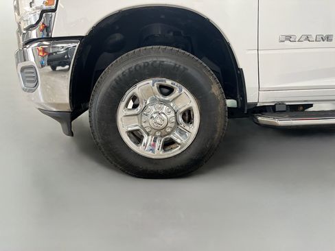 Used 2021 RAM 2500 Big Horn image 30