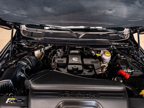 Used 2022 RAM 3500 Limited image 31