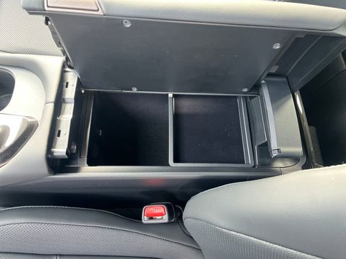 New 2025 Toyota Crown Signia image 26