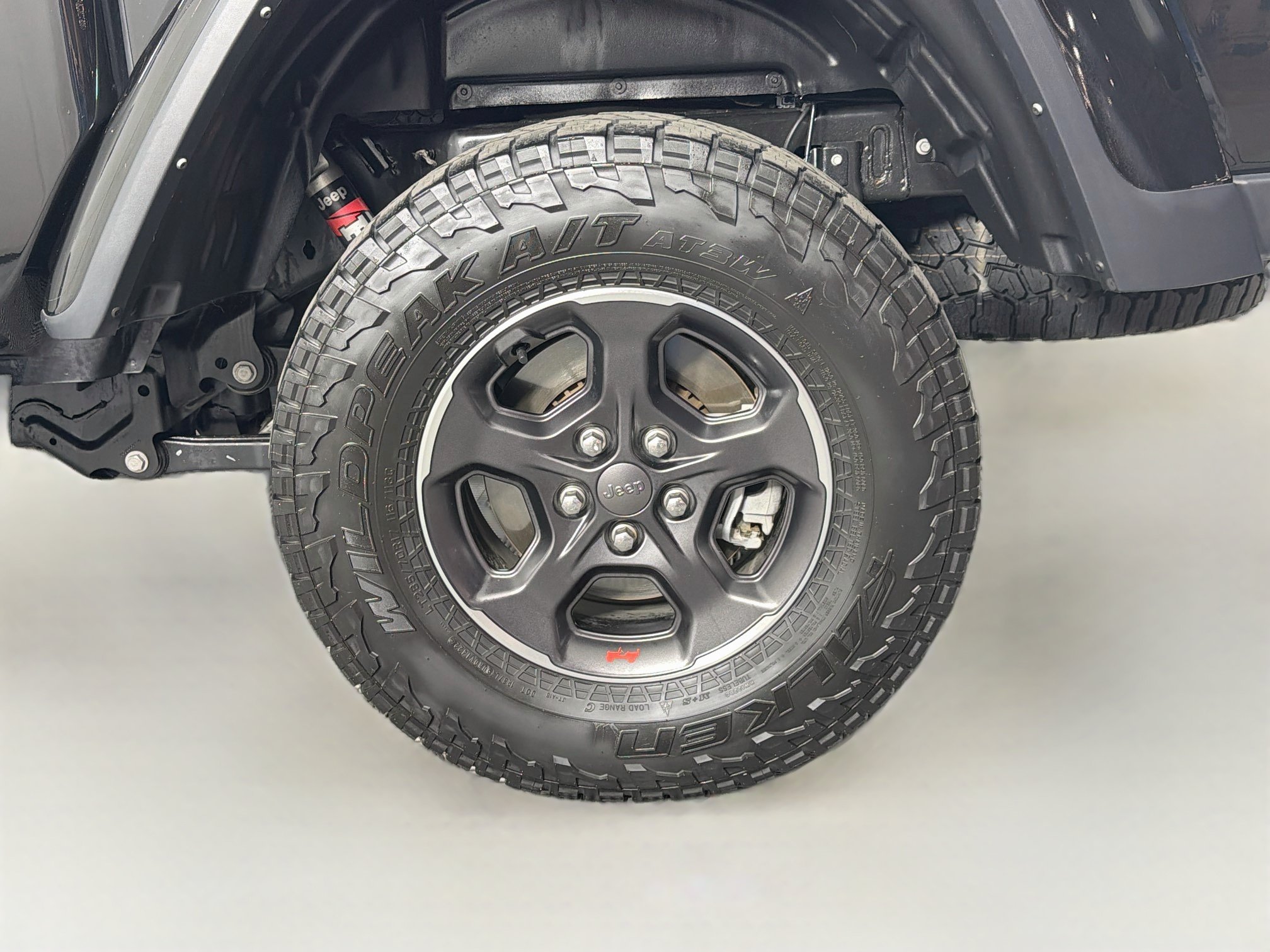 Used 2022 Jeep Gladiator Rubicon w/ LED Lighting Group AWD/4WD image 11