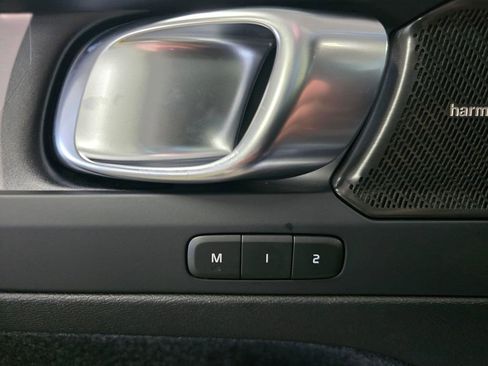 Certified 2023 Volvo C40 P8 Recharge Ultimate w/ Protection Package Premier image 26