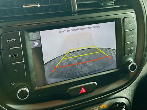 Used 2025 Kia Soul LX w/ LX Technology Package image 22