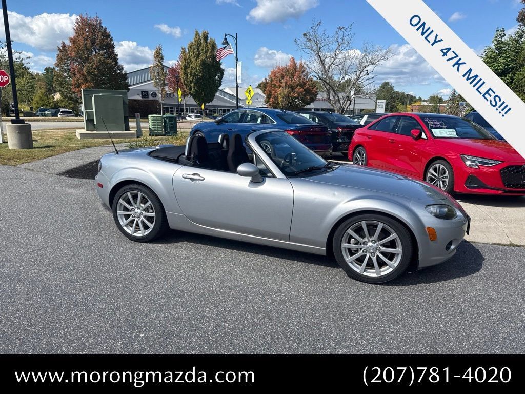Used 2007 MAZDA MX-5 Miata Touring w/ Suspension Pkg RWD image 2