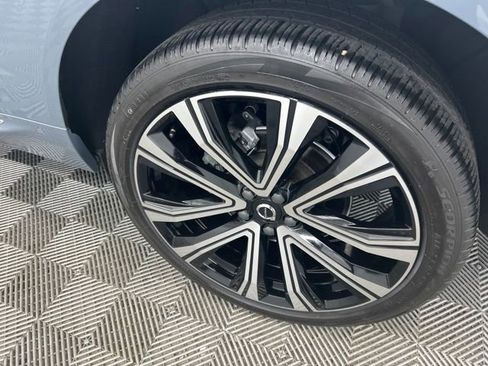 Used 2023 Volvo XC60 B5 Ultimate w/ Climate Package AWD/4WD image 7