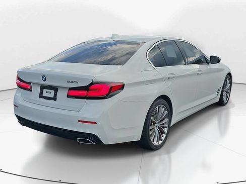 Used 2023 BMW 530i w/ Convenience Package RWD image 3