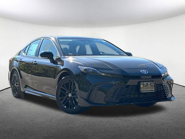 New 2026 Toyota Camry SE FWD image 2