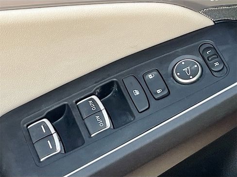 Used 2023 Acura Integra A-Spec image 17