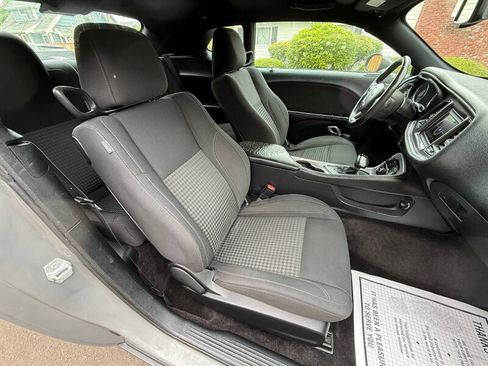 Used 2018 Dodge Challenger SXT RWD image 16