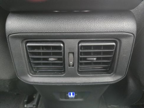 Used 2022 Toyota RAV4 LE image 28