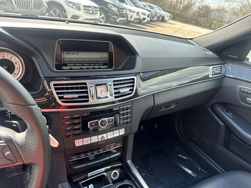 Used 2015 Mercedes-Benz E 350 Sedan image 29