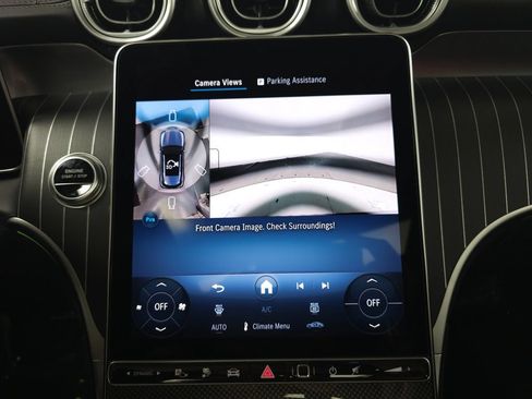 Used 2025 Mercedes-Benz GLC 350e 4MATIC image 21