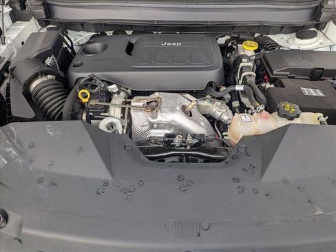 Used 2021 Jeep Cherokee High Altitude AWD/4WD image 21