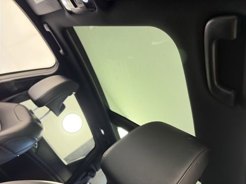 Certified 2023 Kia Sportage X-Line w/ X-Line Premium Package image 18