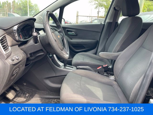 Used 2018 Chevrolet Trax LS FWD image 6