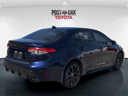 Used 2025 Toyota Corolla SE image 7