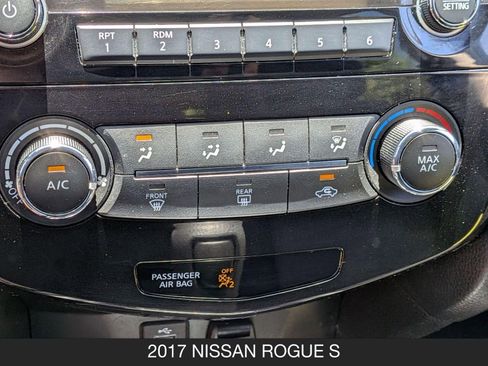 Used 2017 Nissan Rogue S w/ S Appearance Package FWD image 22