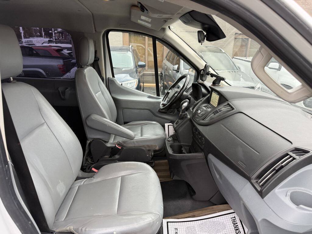 Used 2017 Ford Transit 150 XL RWD image 26