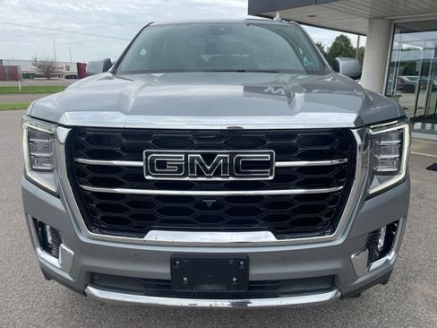 Used 2024 GMC Yukon SLT w/ SLT Luxury Package AWD/4WD image 7