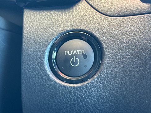 New 2026 Toyota Camry SE w/ Convenience Package FWD image 23