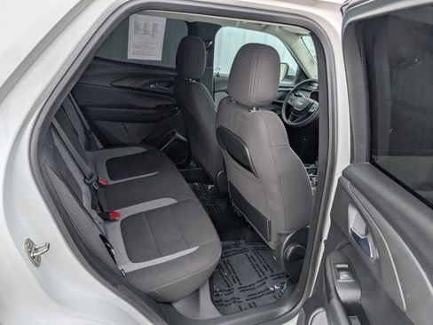Used 2023 Chevrolet TrailBlazer LT w/ Convenience Package image 27
