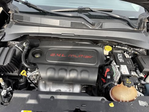 Used 2022 Jeep Compass Latitude image 10