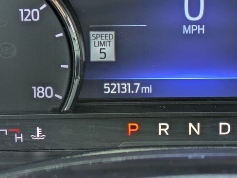Used 2021 Ford Escape SE w/ SE Sport Appearance Package FWD image 27