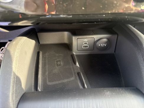 New 2025 Ford Escape ST-Line Select w/ Tech Pack #2 AWD/4WD image 39