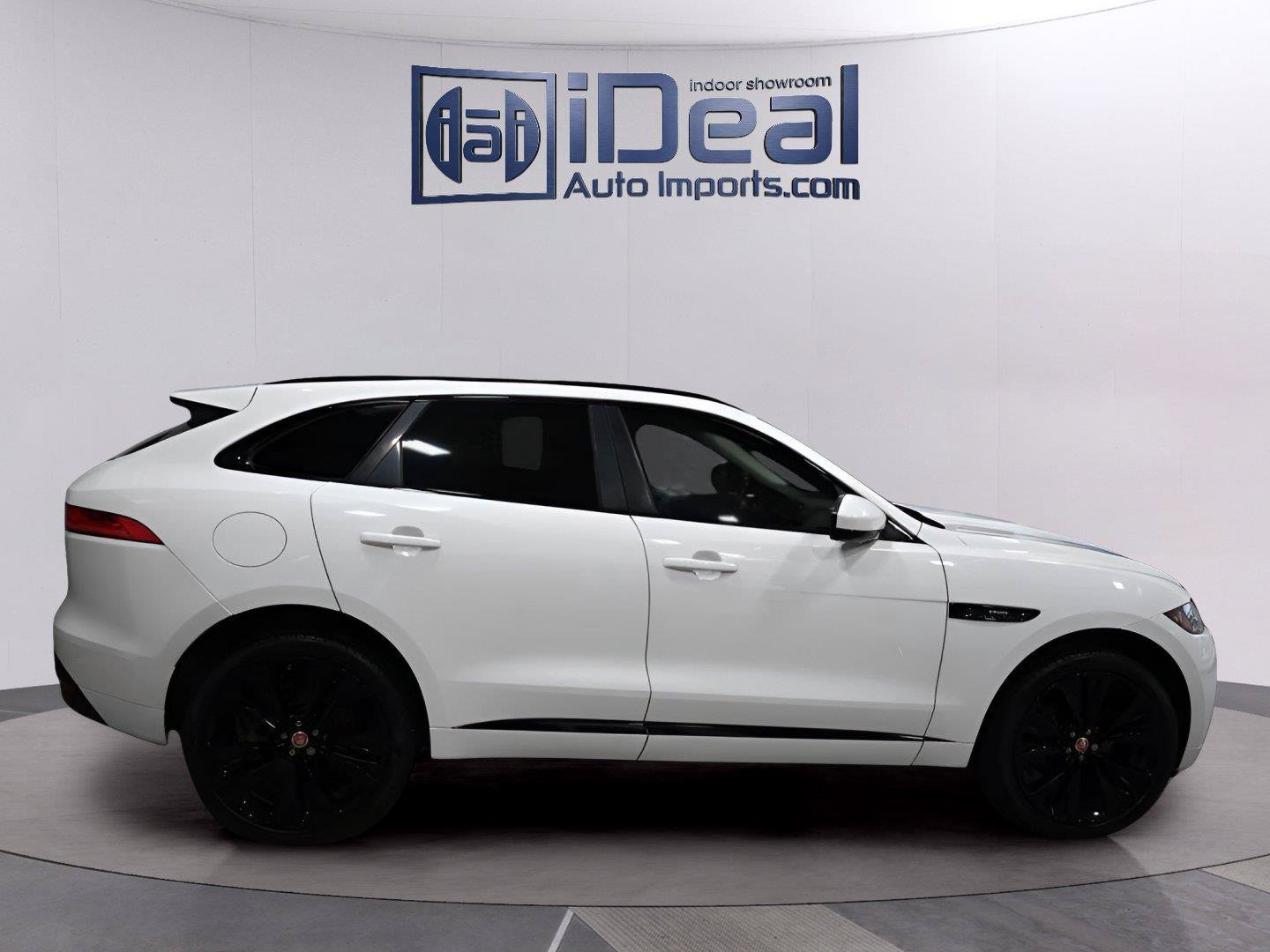 Used 2018 Jaguar F-PACE R-Sport AWD/4WD image 6