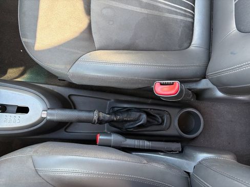 Used 2014 Chevrolet Spark LT FWD image 28
