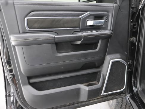 Used 2024 RAM 3500 Laramie w/ Night Edition AWD/4WD image 40
