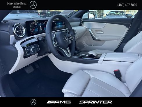 Used 2022 Mercedes-Benz CLA 250 image 8