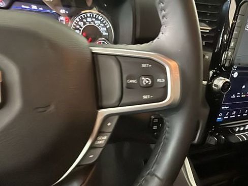 Used 2024 RAM 1500 Big Horn AWD/4WD image 17