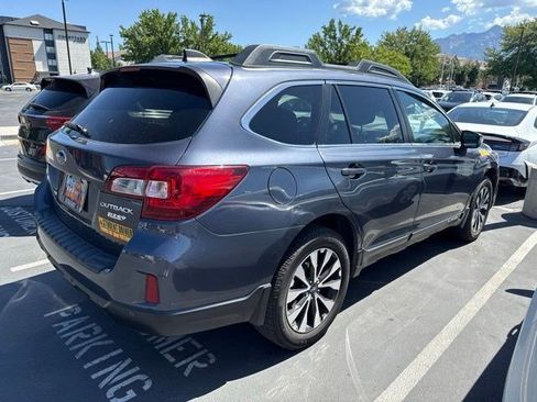 Used 2017 Subaru Outback 2.5i Limited AWD/4WD image 3