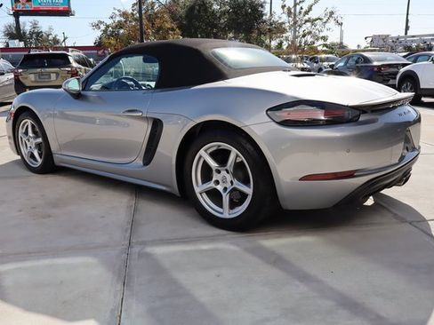 Used 2023 Porsche 718 Boxster image 13