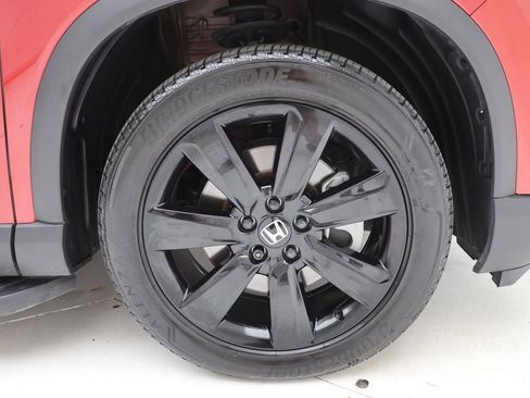 Used 2025 Honda Pilot Black Edition image 9