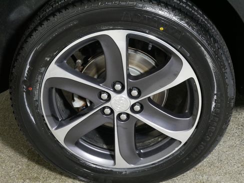 Used 2020 Buick Enclave Essence image 15