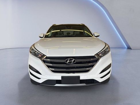 Used 2016 Hyundai Tucson Limited w/ Option Group 03 AWD/4WD image 2