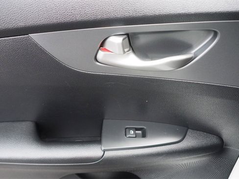 Used 2020 Kia Forte LXS image 21