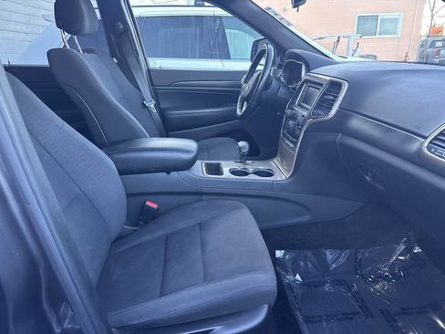 Used 2015 Jeep Grand Cherokee Laredo w/ Quick Order Package 23E image 12