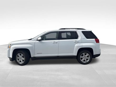 Used 2015 GMC Terrain SLE w/ Convenience Package FWD image 2