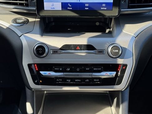 Certified 2022 Ford Explorer XLT w/ Equipment Group 202A image 13