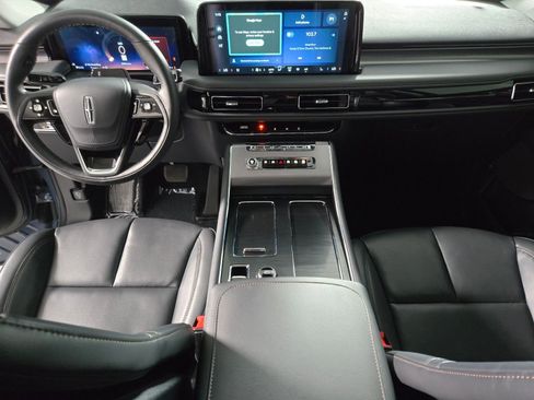 New 2026 Lincoln Aviator 2WD w/ Jet Appearance Package image 16