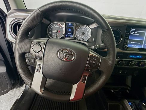 Certified 2023 Toyota Tacoma SR5 AWD/4WD image 12