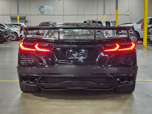 Used 2023 Chevrolet Corvette Stingray Premium Cpe w/ Z51 Performance Package RWD image 9