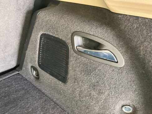 Used 2018 Buick Envision Premium image 32