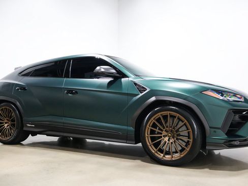 Used 2024 Lamborghini Urus Performante AWD/4WD image 85