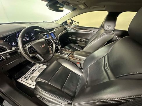 Used 2019 Cadillac XTS Luxury image 16