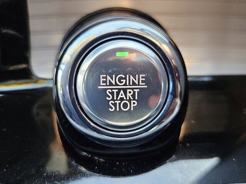 Used 2022 Lincoln Corsair Grand Touring image 32