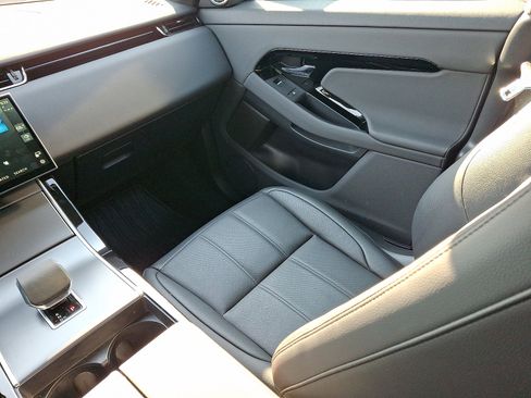 Certified 2026 Land Rover Range Rover Evoque S AWD/4WD image 14