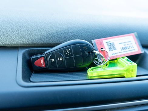 Used 2017 RAM 1500 Big Horn image 25